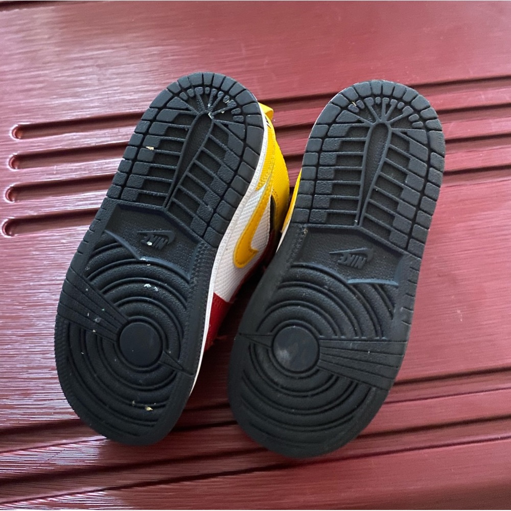 Jordans toddler boys sneaker size 9